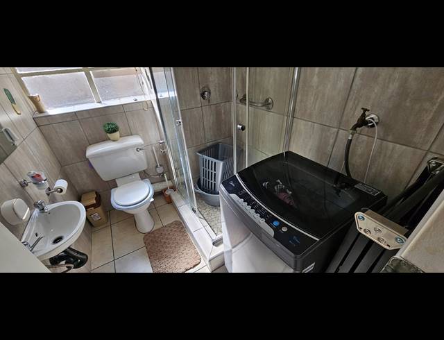 2 BEDROOM TOWNHOUSE FOR SALE IN SOUTH CREST